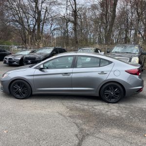 HYUNDAI ELANTRA SE - 3