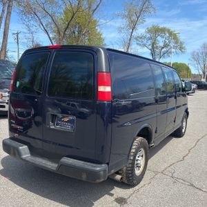 CHEVROLET EXPRESS 3500 - 8