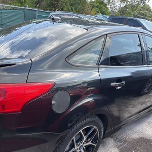 2015 FORD FOCUS SE 照片 8