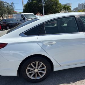 صورة 9 لـ 2019 Hyundai SONATA SE