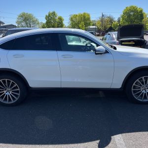 MERCEDES-BENZ GLC - 10