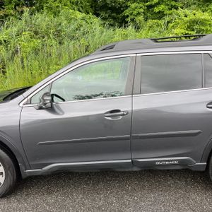 صورة 4 لـ 2022 Subaru OUTBACK PREMIUM