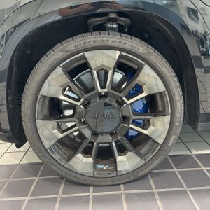 2026 BMW XM LABEL 缩略图 16
