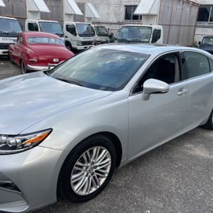 2017 Lexus ES 350 BASE 照片 2