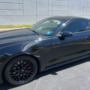 FORD MUSTANG GT PREMIUM - 2