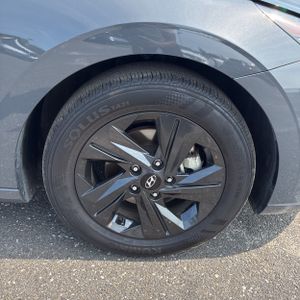 صورة مصغرة 20 لـ 2023 Hyundai ELANTRA SEL