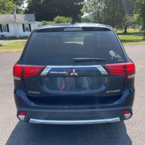 2018 Mitsubishi OUTLANDER ES — фото 7