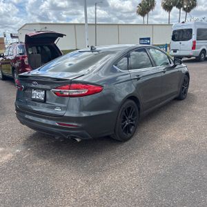 FORD FUSION SE - 8