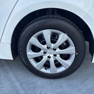 2022 Toyota COROLLA LE — миниатюра 18