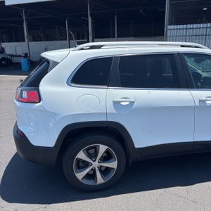 2019 JEEP CHEROKEE LIMITED — фото 9