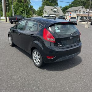 FORD FIESTA SE - 5
