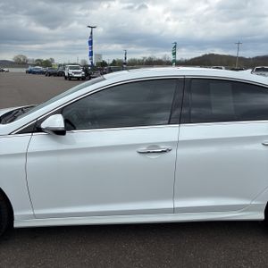 HYUNDAI SONATA LIMITED - 4