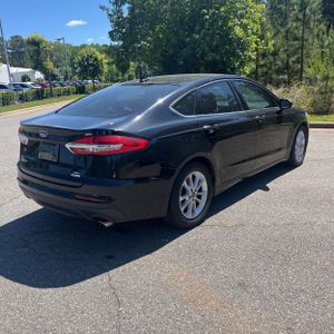 FORD FUSION SE - 8