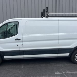 FORD TRANSIT 150 - 4