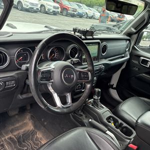 2019 JEEP WRANGLER UNLIMITED SAHARA — миниатюра 34