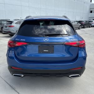 MERCEDES-BENZ GLC - 7