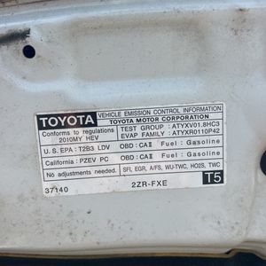 2010 Toyota PRIUS III — миниатюра 47