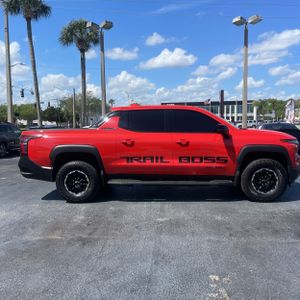 CHEVROLET SILVERADO EV TRAIL BOSS - 10