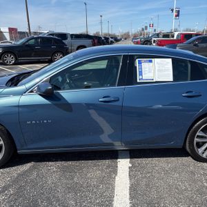 CHEVROLET MALIBU LT - 4