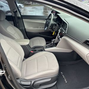 2020 Hyundai ELANTRA SE thumbnail 32