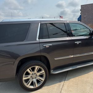 صورة 9 لـ 2015 Cadillac ESCALADE LUXURY