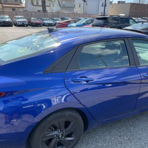 HYUNDAI ELANTRA SEL - 9