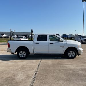 صورة 10 لـ 2023 RAM 1500 CLASSIC TRADESMAN