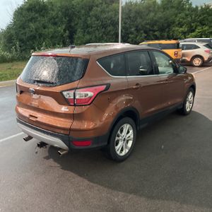 2017 FORD ESCAPE SE 照片 8