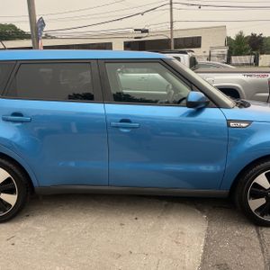 2016 KIA SOUL + thumbnail 11