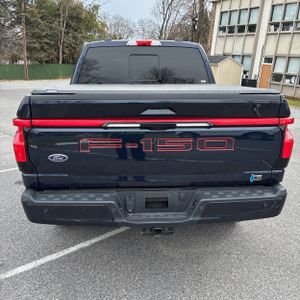 FORD F-150 LIGHTNING LARIAT - 7