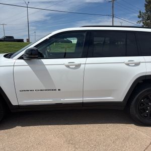 JEEP GRAND CHEROKEE ALTITUDE 4X4 - 4