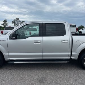 FORD F-150 XLT - 4