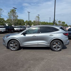 FORD ESCAPE ST-LINE - 3