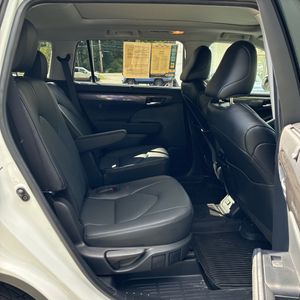 صورة مصغرة 35 لـ 2024 Toyota HIGHLANDER PLATINUM