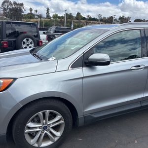 FORD EDGE SEL - 2