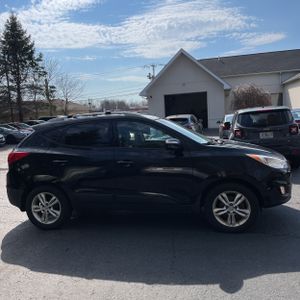 HYUNDAI TUCSON GLS - 10