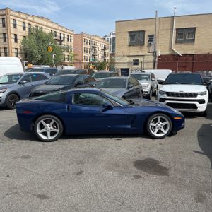 CHEVROLET CORVETTE BASE - 10