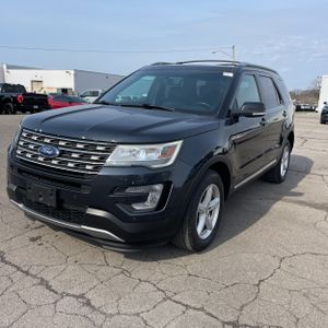 FORD EXPLORER XLT - 1
