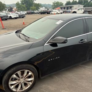 2019 Chevrolet MALIBU LT 照片 2