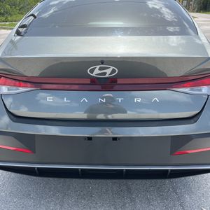 صورة مصغرة 23 لـ 2024 Hyundai ELANTRA SE