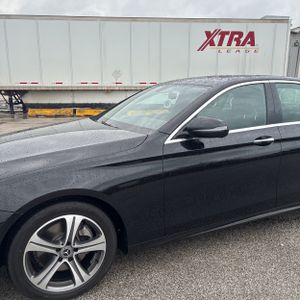 MERCEDES-BENZ E-CLASS - 2