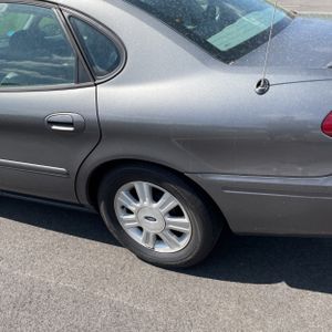 FORD TAURUS SEL - 6