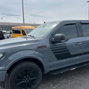 FORD F150 XLT - 2