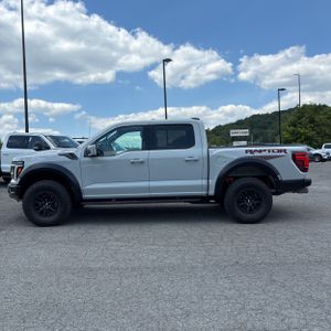 FORD F-150 RAPTOR - 3