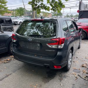 صورة 8 لـ 2023 Subaru FORESTER BASE