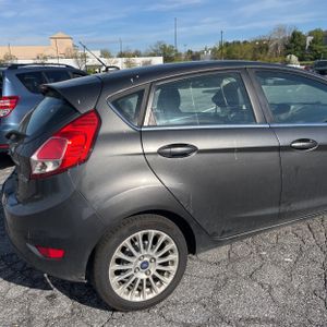 FORD FIESTA TITANIUM - 9