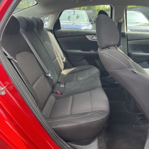 2023 KIA FORTE LXS thumbnail 34