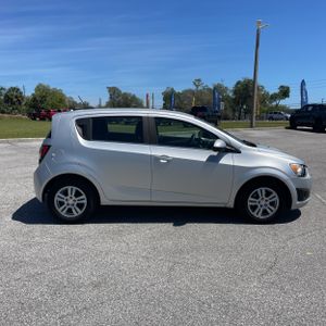 CHEVROLET SONIC LT AUTO - 10