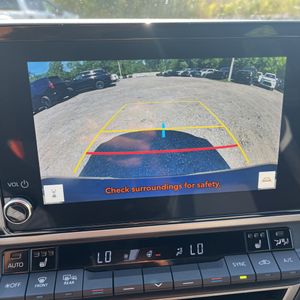 2025 Toyota CAMRY SE thumbnail 39
