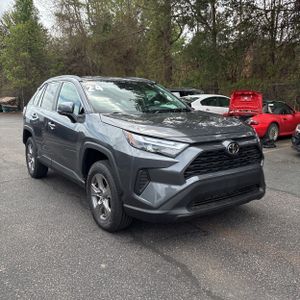 Toyota RAV4 XLE - 10